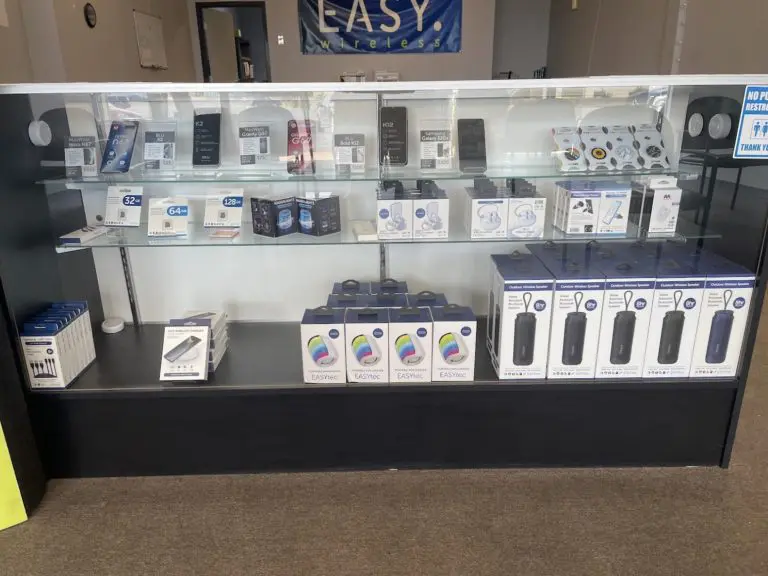 EASY Wireless store interior in McAlester, Oklahoma offering Lifeline phone service