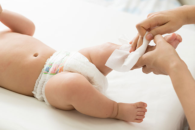 How to Save Money on Diapers and Wipes
