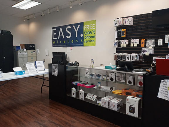 What kind of free phones do you offer in Cushing? - EASY Wireless