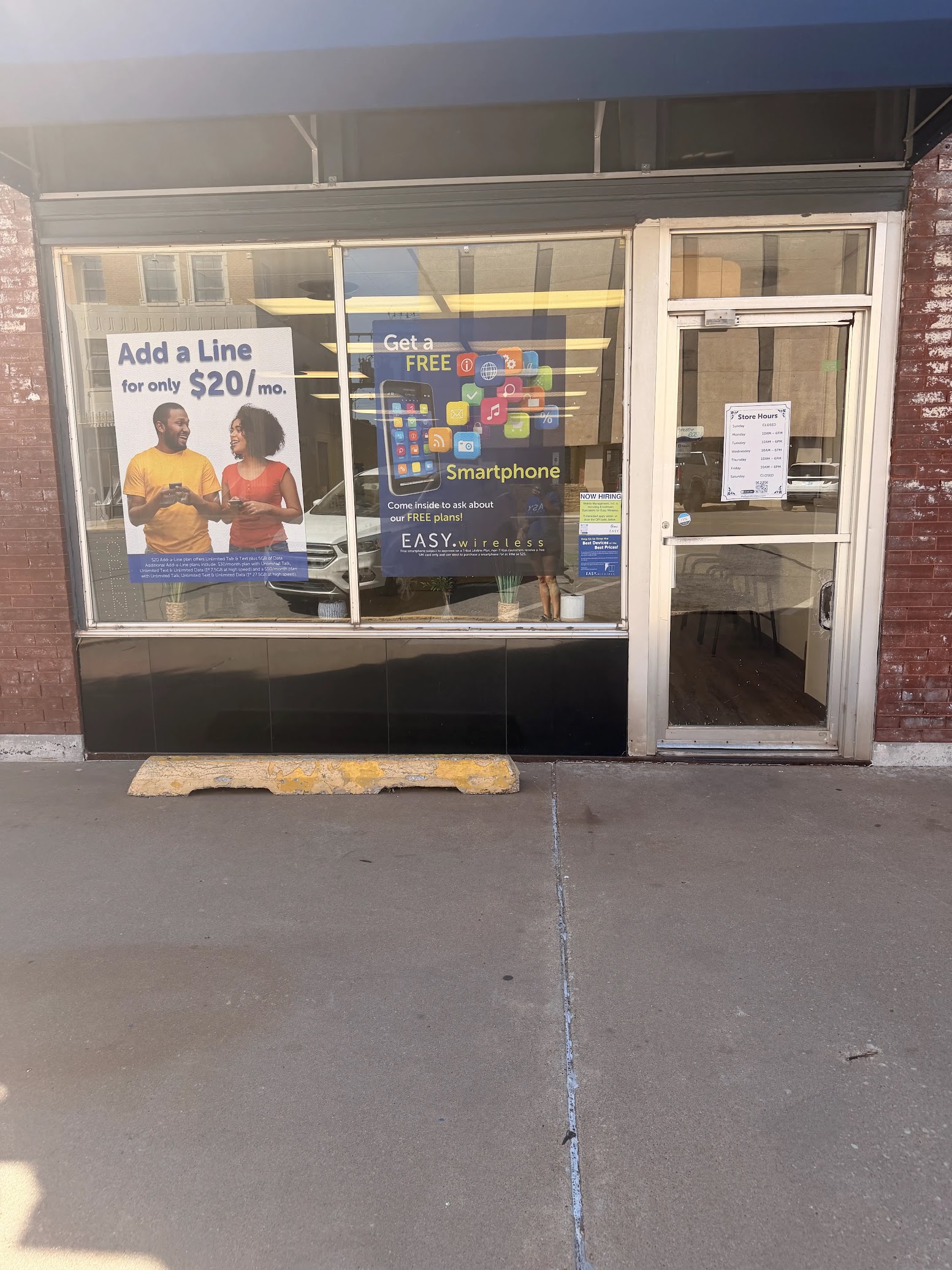 EASY Wireless Lifeline phone store at 111 E Broadway in Enid, Oklahoma