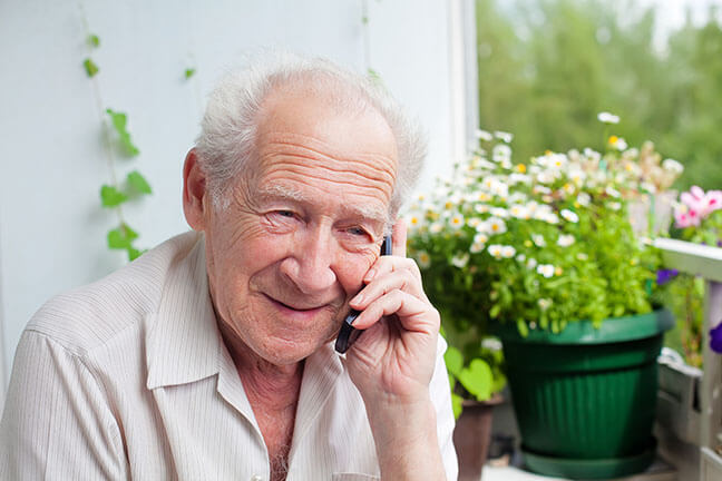 Free Cell Phone Service for Seniors in Florida