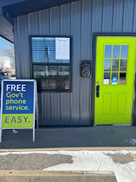 Holdenville-store-front