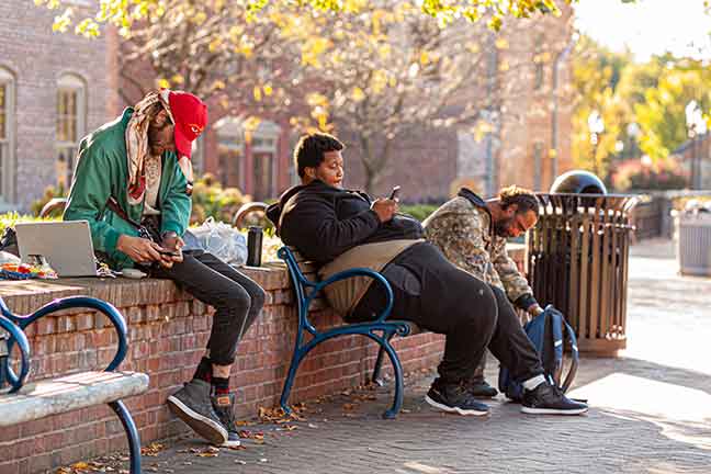 Homeless? EASY Wireless is Here to Help!