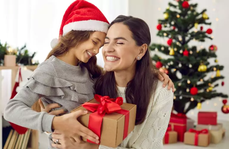 Government Assistance Programs for Single Mothers During the Holidays​