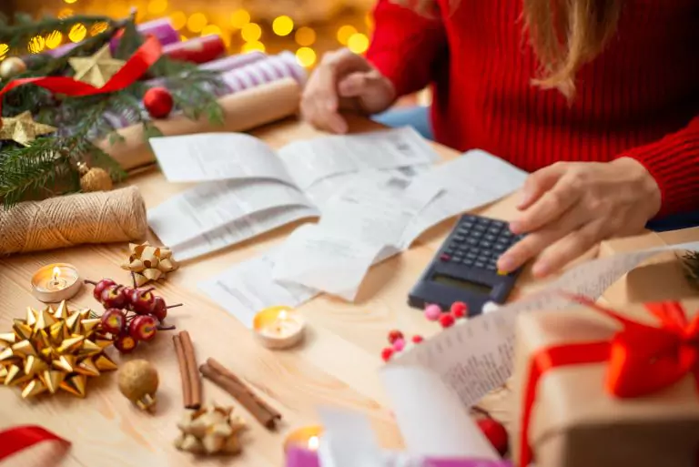 27 Saving for Christmas Tips in 2024